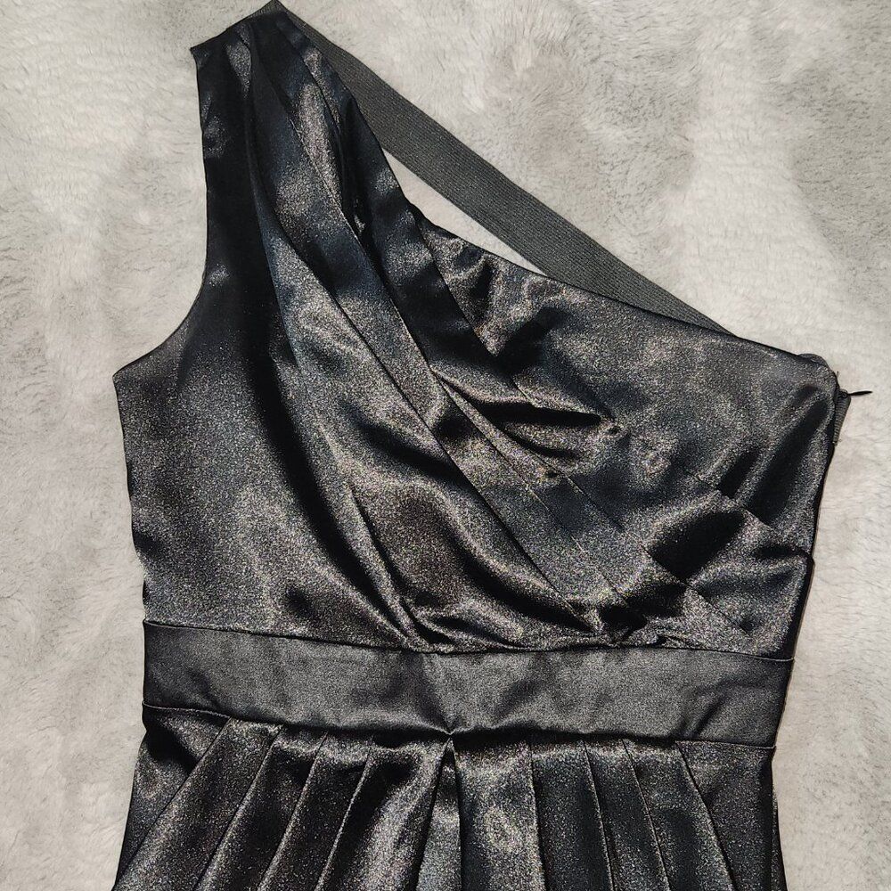 Black Satin One shoulder Mini Dress Size M - Picture 7 of 9